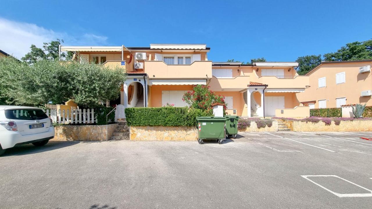 Apartmán Carlo Lovrečica Exteriér fotografie