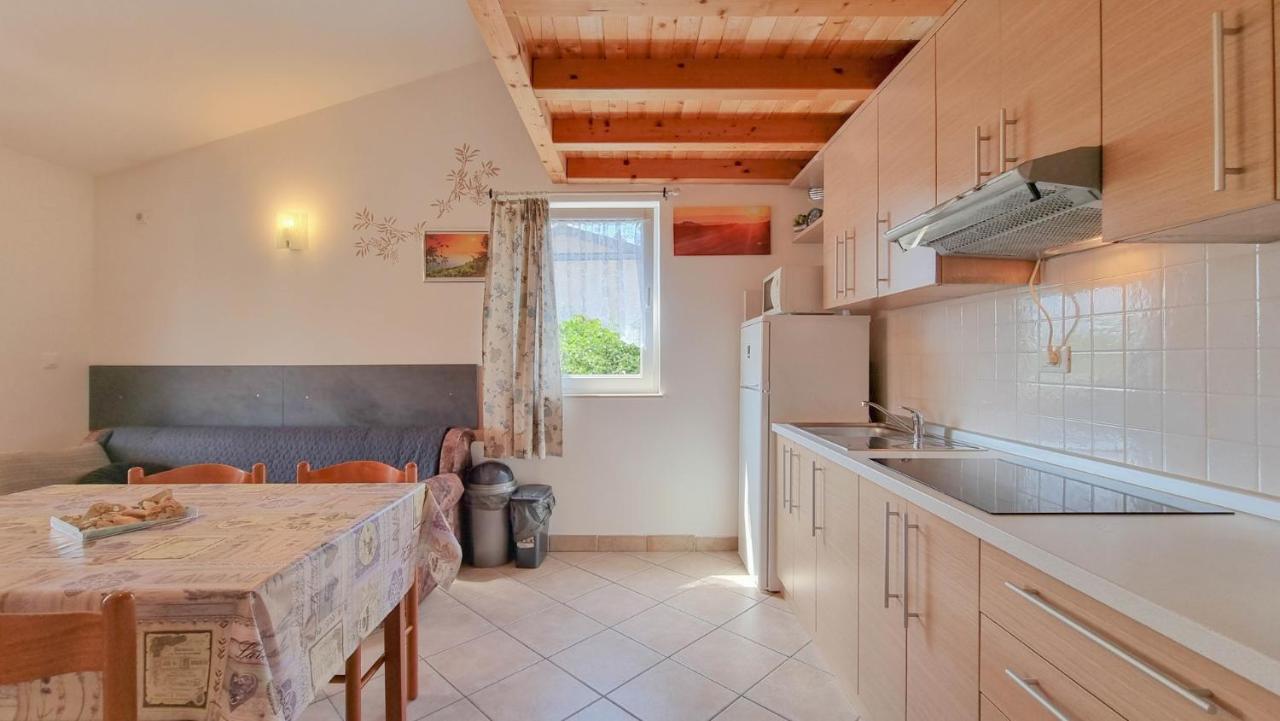 Apartmán Carlo Lovrečica Exteriér fotografie