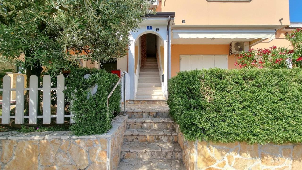 Apartmán Carlo Lovrečica Exteriér fotografie